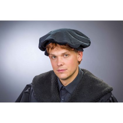 černý baret