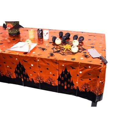 halloweenský ubrus s netopýry